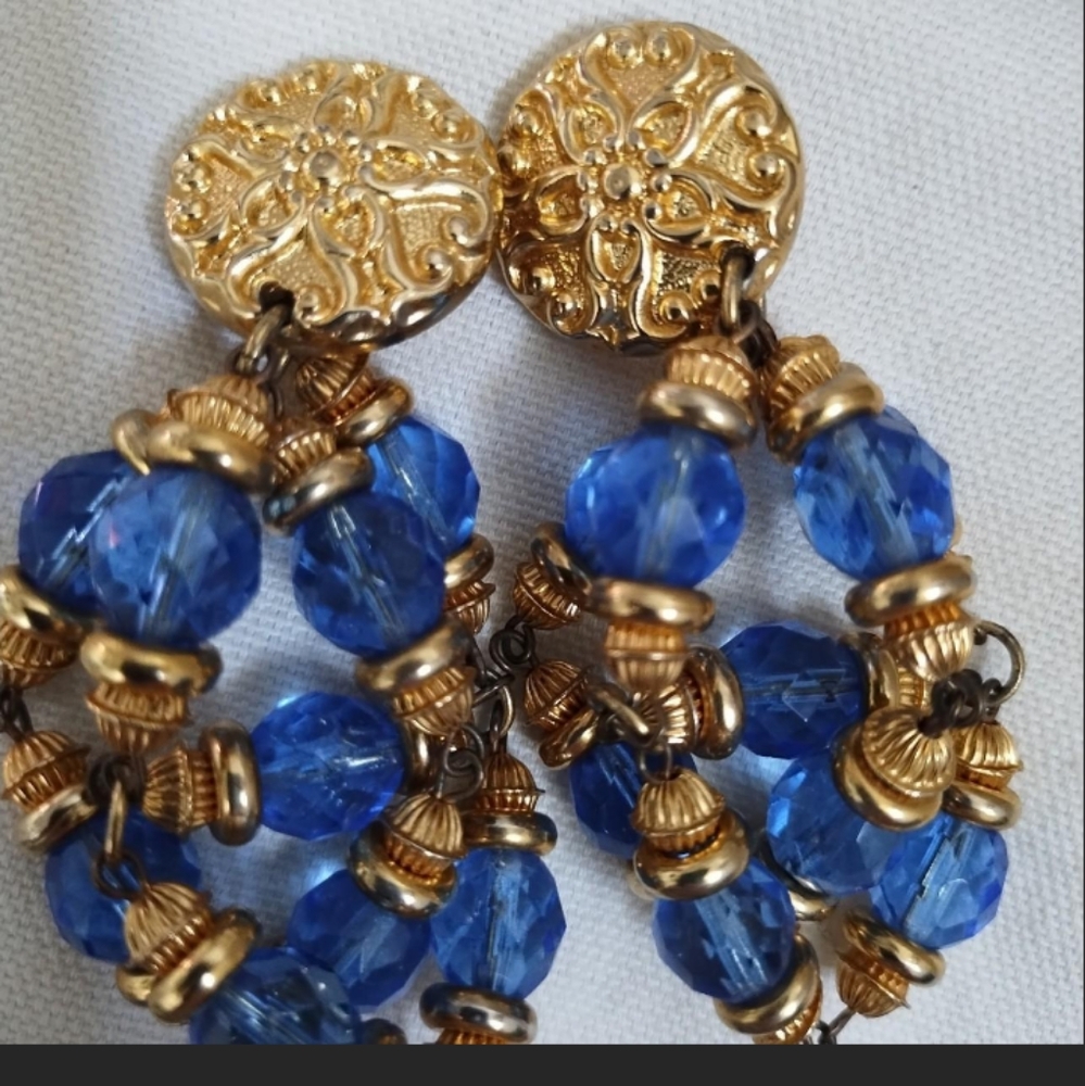 1980s beautiful vintage Swarovski Crystal beads drop earrings luxury fancy clip